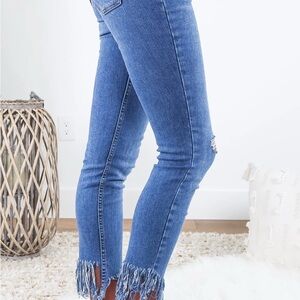 Free People People Great Heights Frayed Skinny Jeans size 28